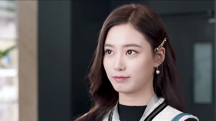 สาวกรีนทีดูถูกนางเอกหาเรื่องตลอด แต่ใครจะคาดคิดว่าสุดท้ายแล้วแม้แต่ประธานบริษัทยังต้องให้เกียรตินางเ