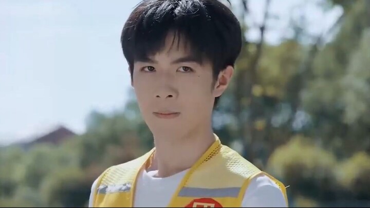 พนักงานส่งอาหารมองทีเดียวรู้ว่าซีอีโอสาวสวยติดวิญญาณร้าย จึงถอดเสื้อเองมาขับไล่ว
