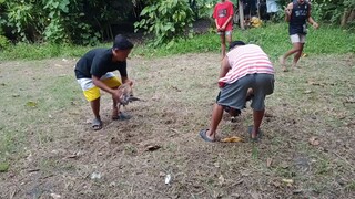 muntik pang magka initan.