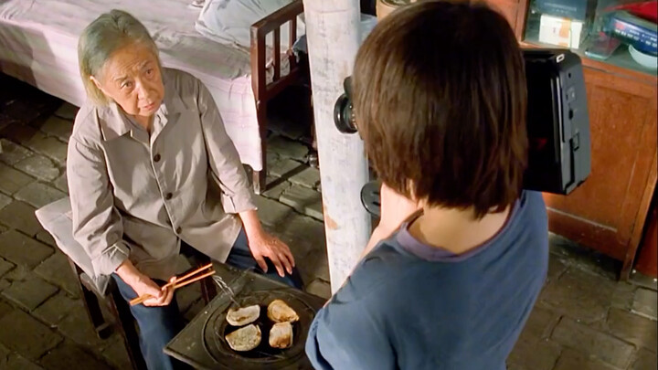 Thank you for bringing me the last bit of familial warmth in my twilight years—a heartwarming domest