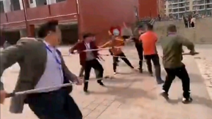 This exercise was a great success, leaving both teachers and students acutely aware of their own hel