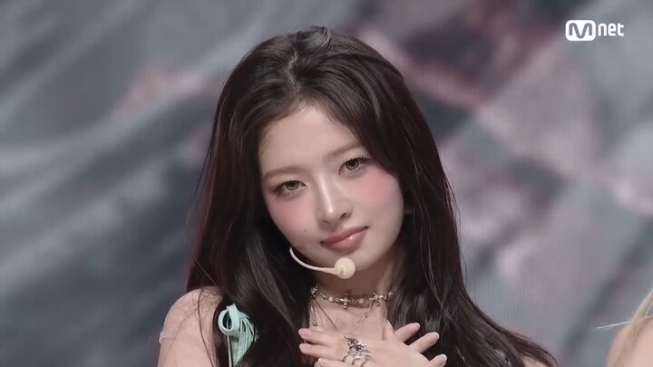 IVE XOXZ Performance