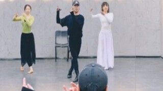 [Bai Xiaobai] Ruang latihan cermin untuk koreografer "Makam Cinta" gaya Cina yang menyentuh