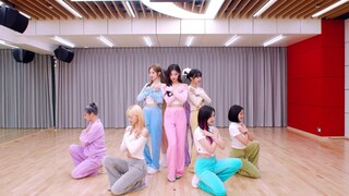 TWICE's "Talk that Talk" dance studio version
