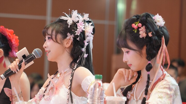 Tử Nhan & Hiểu Đan vũ đạo “Vịnh Xuân” – Biểu diễn của ban giám khảo tại Hội đèn khu vực Vịnh lớn Quả