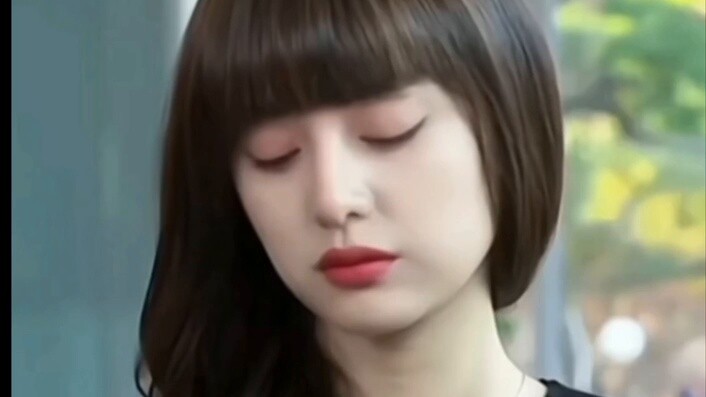 I'm not pretending to be pretty, I'm naturally pretty. How can someone not look like a Korean?