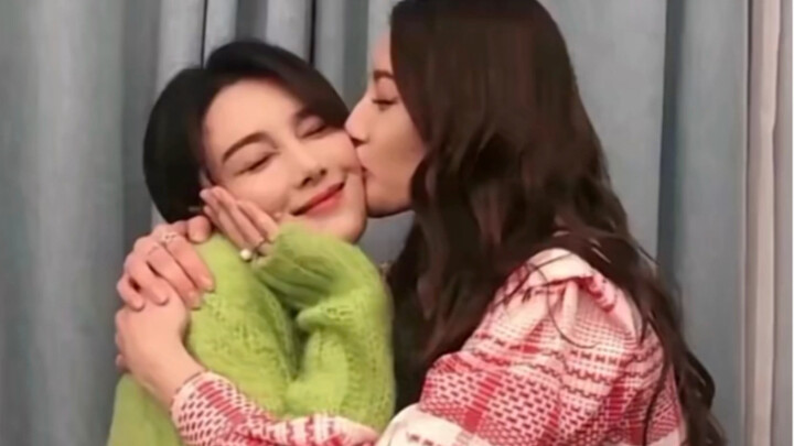How did Dilraba and Zhang Xinyu become good friends?