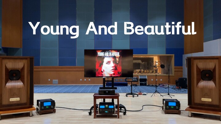 Sử dụng thiết bị xa xỉ triệu cấp để nghe "Young And Beautiful" [Hi-Res] của Lana Del Rey, tập trong 