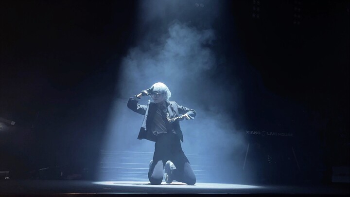 ตื่นมาแบบไม่ทันตั้งตัว ลืมตาขึ้นมาก็อยู่แถวแรกในคอนเสิร์ตของดาราดังเลย