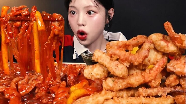 【Boki phụ đề tiếng Trung】Hôm nay đặc biệt thèm đồ chiên, món mực chiên giòn rụm rất hợp luôn đấy!!