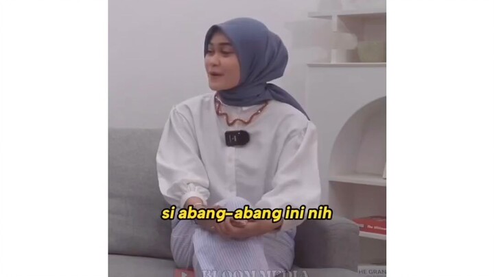 wihhh seru pas pacaran bisa selingkuh gimana teknik nya ya, ada ide?