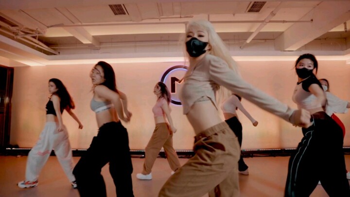 【Meet Dance】Teacher: Nanan The classic "Buttons" is never boring to dance, sexy and powerful~ Passio