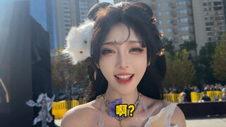 هل هناك حقًا من يمشي مثل كلب يتأرجح؟