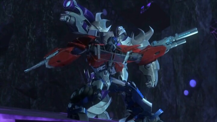 Transformers: Megatron and Optimus Prime collaborate to create a cool moment