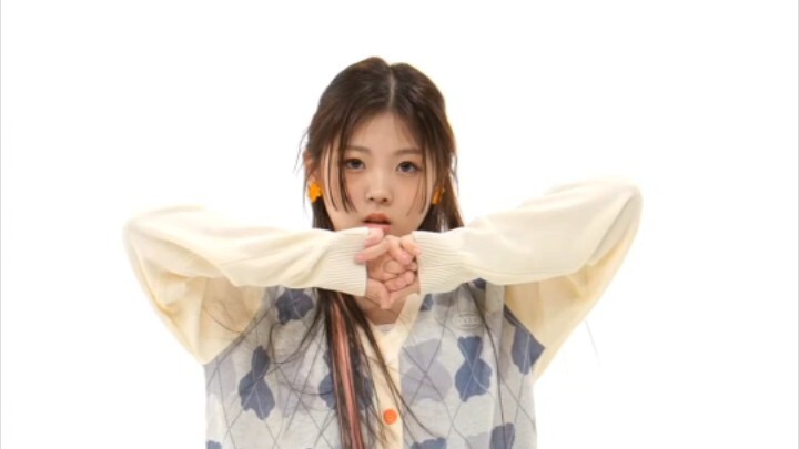 في عام 2007، ظهرت النجمة الصغيرة لأول مرة في "زهو أو"، كانت لطيفة للغاية وأداؤها التعبيري كان من الد