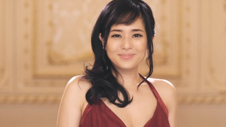 Kuon Aoi syuting 6 iklan sekaligus: iklan stoking, iklan pakaian dalam...