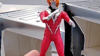 Makan kue bulan Ultraman dan jalani hidup sukses