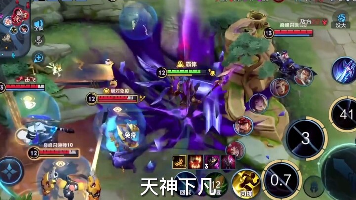 اعترف، لقد أبهرتكُمْ أناقةُ جسدي الساحرة.