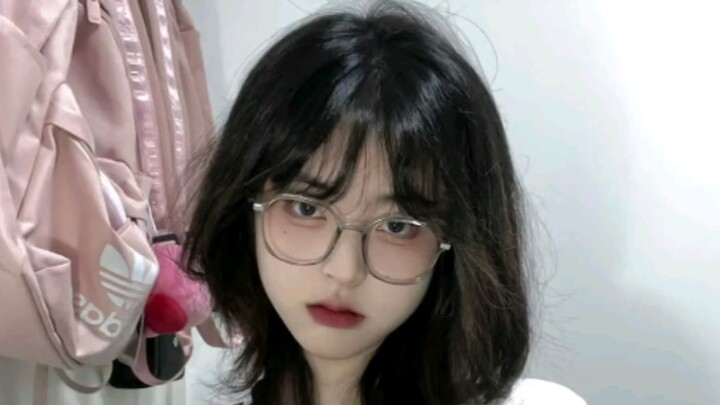 "I would call it the ceiling of beauties with glasses"