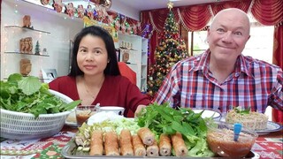 กินแหนมเนือง ร้านโปรดร้านดังแห่งเมืองอุดร Eat Vietnam Food Very Famous in Udonthani