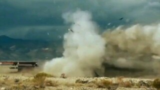 Khi con người đâm vào tường với tốc độ siêu thanh...