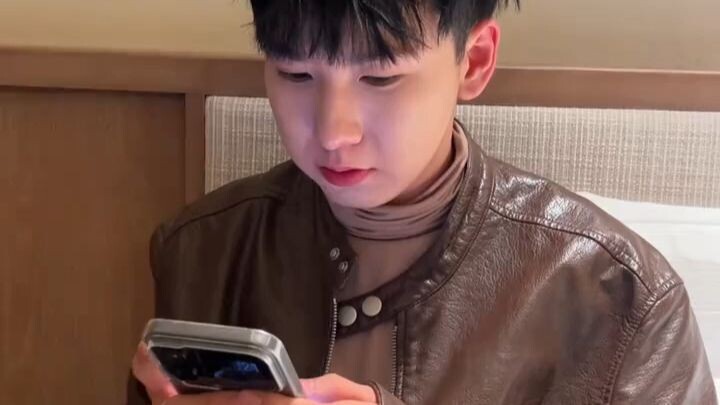 Bạn nào dùng quá nhiều cái túi đó sẽ như thế này
