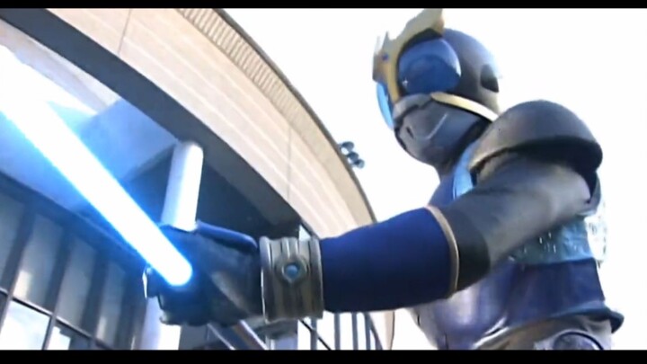 [Efek Khusus] Saat Kamen Rider Kuga memegang lightsaber...