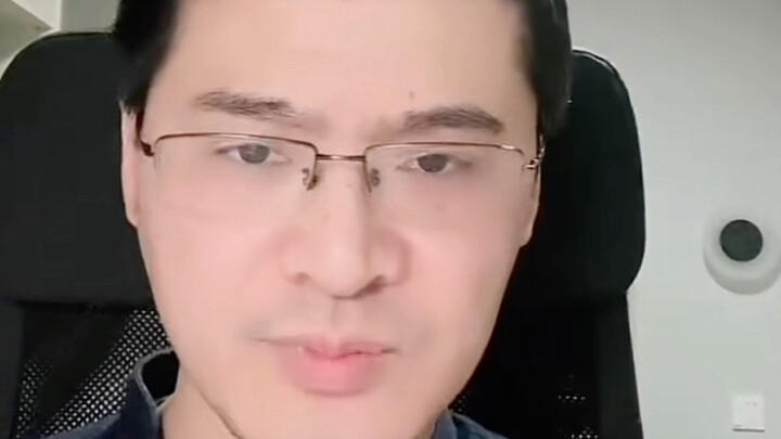 压制欲望的如果是理智，那摧毁理智的也必然是欲望，不要用常规思维对抗欲望，你在凝视深渊的时候，深渊也在凝视你。带着答案去问问题，是在难为你自己，你本来就什么都知道