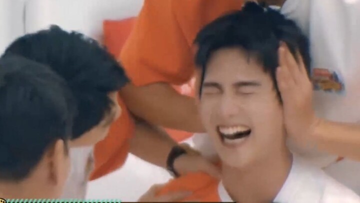 [How simple can a man's happiness be] What a silly group of men, are they all primary school student