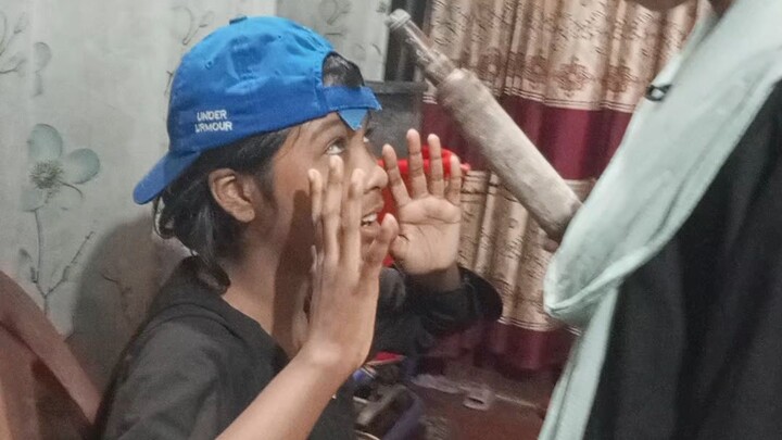 সত্য কথা বললে পিটানি 😀
