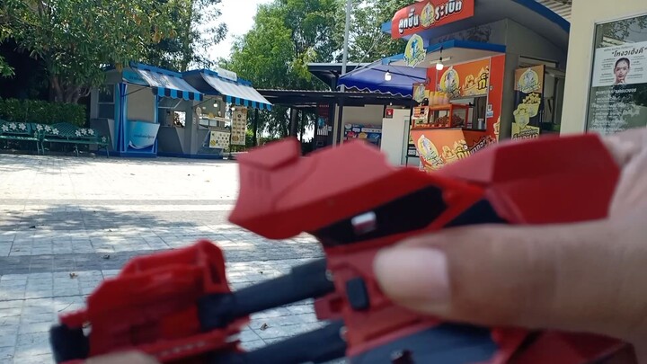 트랜스포머 로봇 부품, 사이드스와이프. Sideswipe