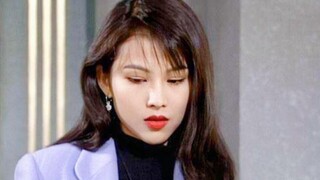 “这一年你19岁，演技刹不住差一点把黎姿掐死!哈哈”
