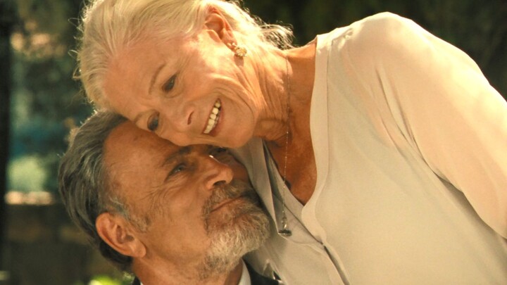 Một lá thư cũ cách đây 50 năm đã giúp ông lão tìm lại được tình yêu đích thực đã xa cách nửa đời ngư