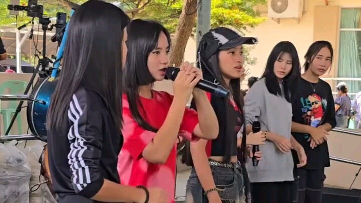 Rada Thunrada feat Mr.Samapong uma / Sompong Uma