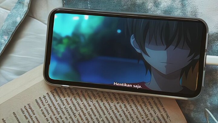 sudah terlalu sakit berada di sisi mu💔