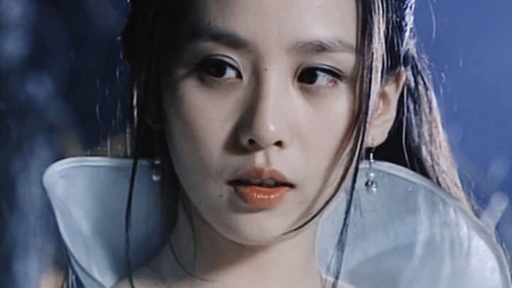 笑死！头一次见女配还没出现，就被女主盗号的！男主得多爱她的皮相啊！
