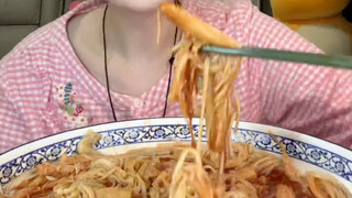 【Xiao Shi Nai Xiong】Every tooth is full after eating