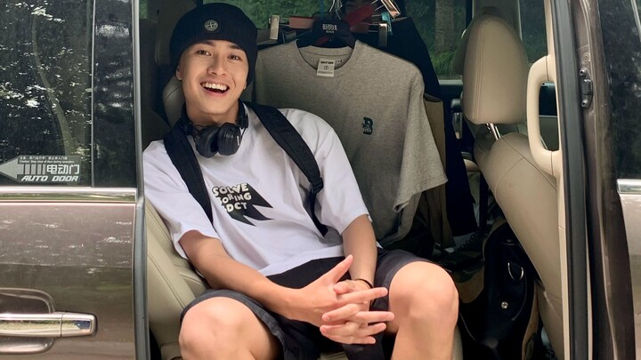 Sau khi từ bỏ việc làm trai đẹp, tôi đã tìm được bầu không khí riêng của chính mình