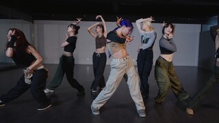 [ALiEN Dance Studio] Bị mắc kẹt trong thẻ điểm DIE A LITTLE BIT phòng tập |