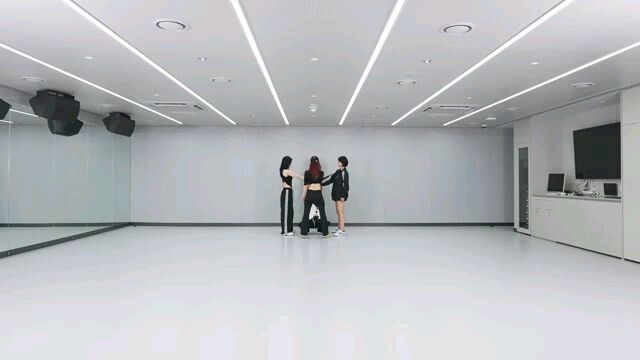 ITZY "Girls Will Be Girls" Dance Practice