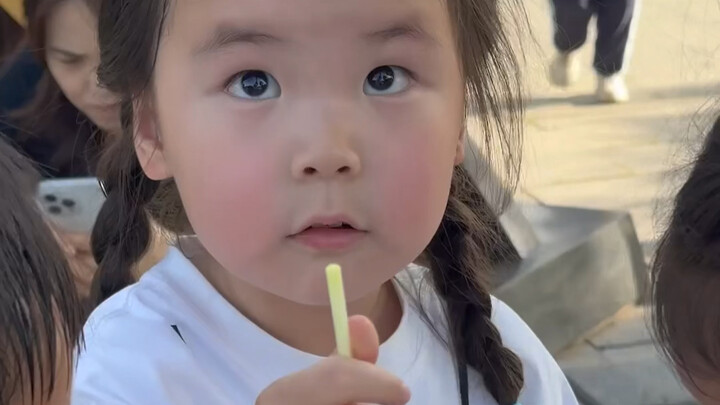 Immersive after-school pick-up leaves dad in tears…