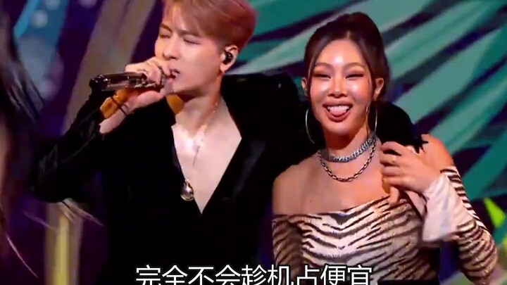 กล้องบันทึกนิสัยจริงของดาราชาย ไช่ สวี่คุนโต้ตอบอย่างใกล้ชิดกับแฟนคลับ จาง ซิงเต๋อเก็บขยะอย่างเงียบๆ