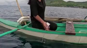 fishing girl kid amaze!!!😅😅😅🤔🤔🤔