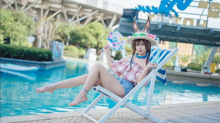 Amiya! Mùa hè cuối cùng bên bể bơi! Mùa Hè