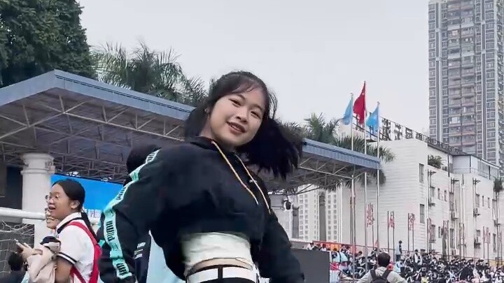 Feel special at the school sports meet【TWICE】