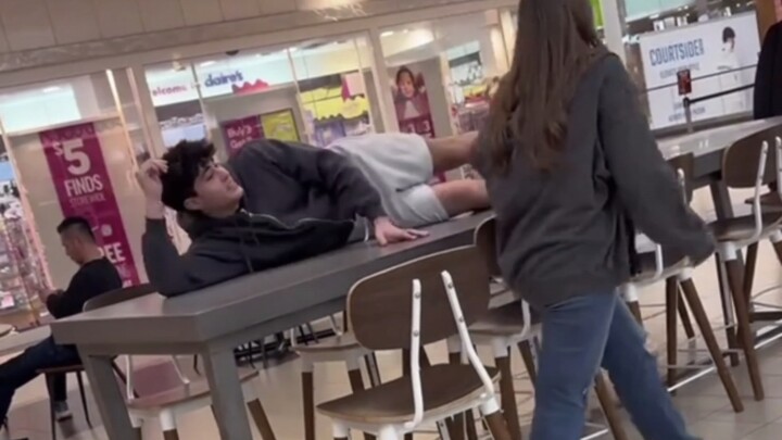 الإلهي تي في.10