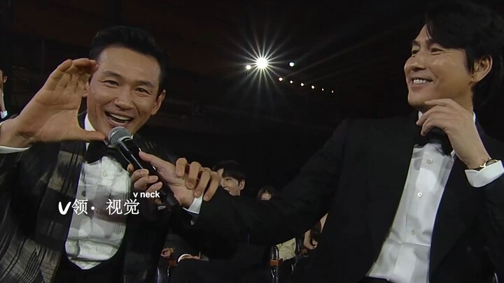 The skinny old man sure lived up to expectations, once again taking home a major award—Hwang Jung-mi