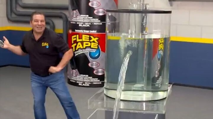 A slap from the middle-aged fat man caused a frenzy on the entire Internet!