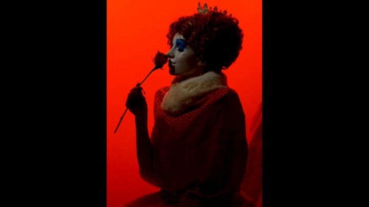 【beeveekee】Queen of Hearts ♥️