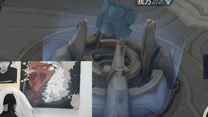 Oke, oke, bahkan Crystal ingin mempermainkanku, kan?